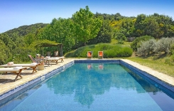 001-Pool-Montecucco.jpg