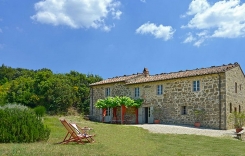 002-External-Montecucco.jpg