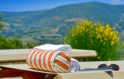005-Pool-Detail-Montecucco.jpg