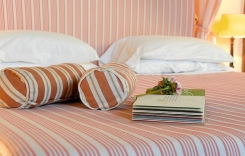 024-Bedroom-detail-3-Montecucco.jpg