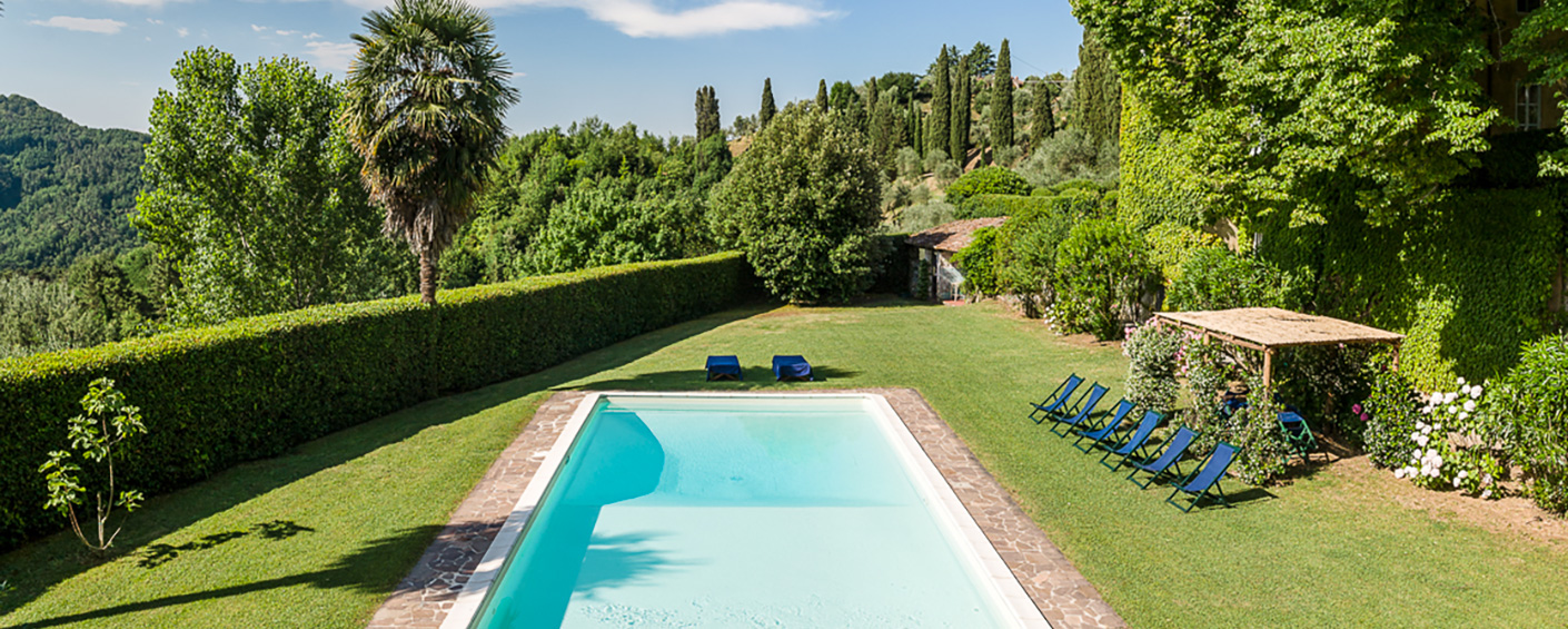 Historische Villa in den Hügeln bei Lucca mit atemberaubendem Panoramablick