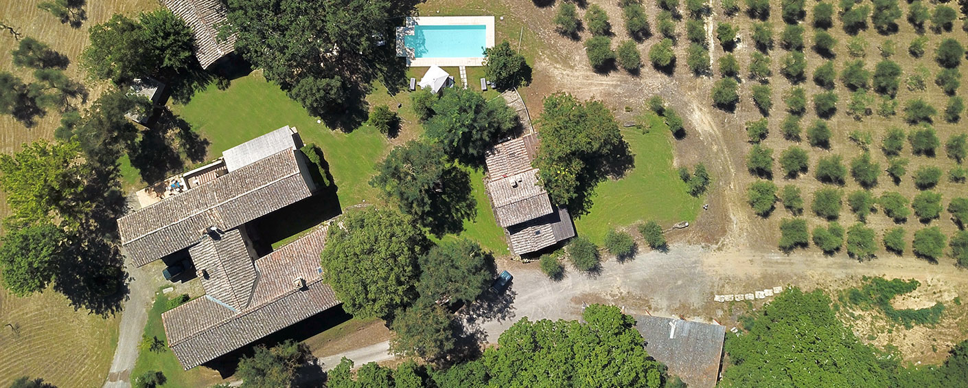 Ein wunderbares Ferienhaus für bis zu 20 Personen mit Pool auf einem Bio-Anwesen bei Siena